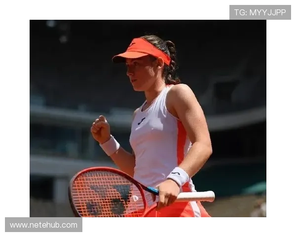 紫薇失误梅总力阻决赛对决 俄罗斯名将力克艰难挑战